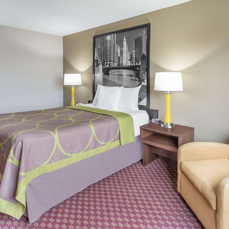 Super 8 By Wyndham Hebron Lowell Area Exterior foto